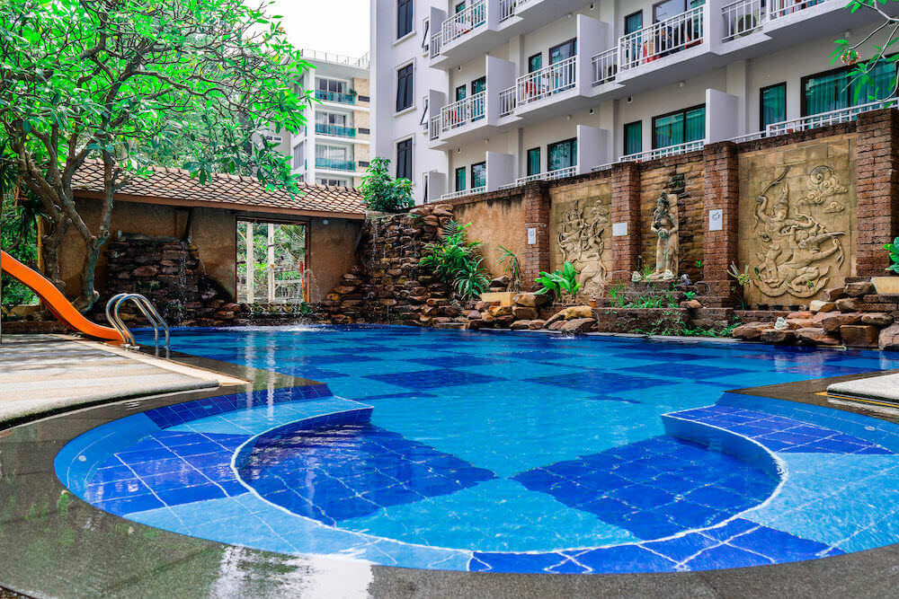 ベラ ヴィラ プリマ ホテル パタヤ（Bella Villa Prima Hotel Pattaya）のプール