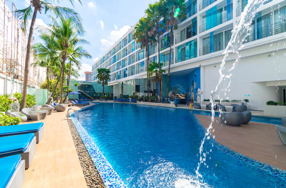 ホテル バラクーダ ヒートン パタヤ バイ コンパス ホスピタリティ（Hotel Baraquda Heeton Pattaya by Compass Hospitality）のプール４